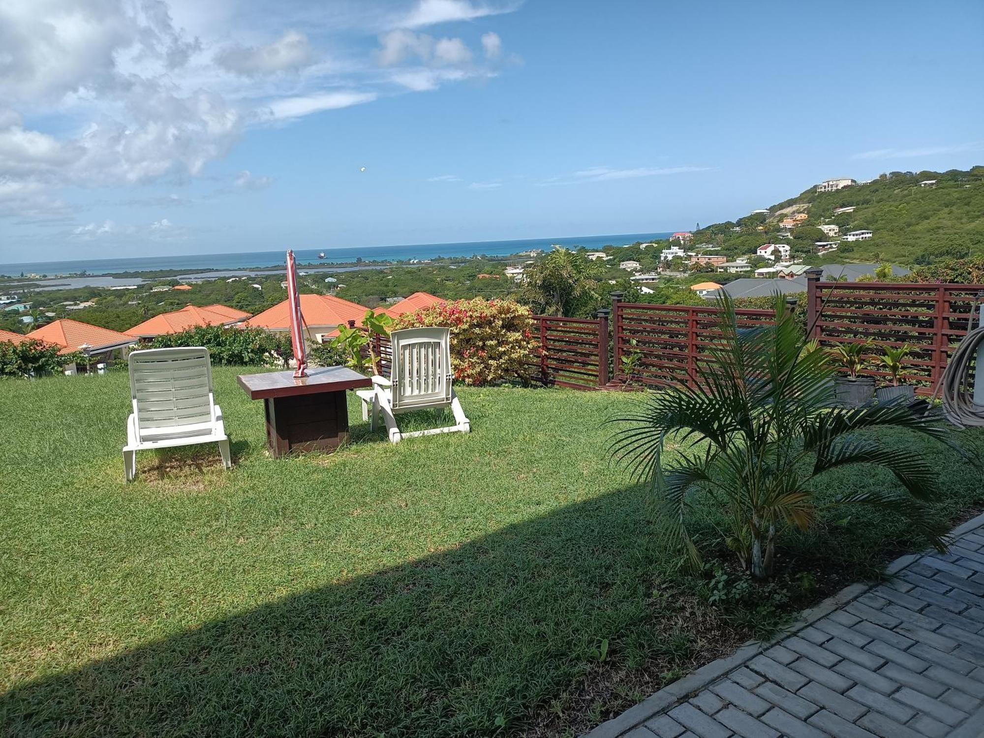 Holiday Home Belvedere Dickenson Bay Room photo